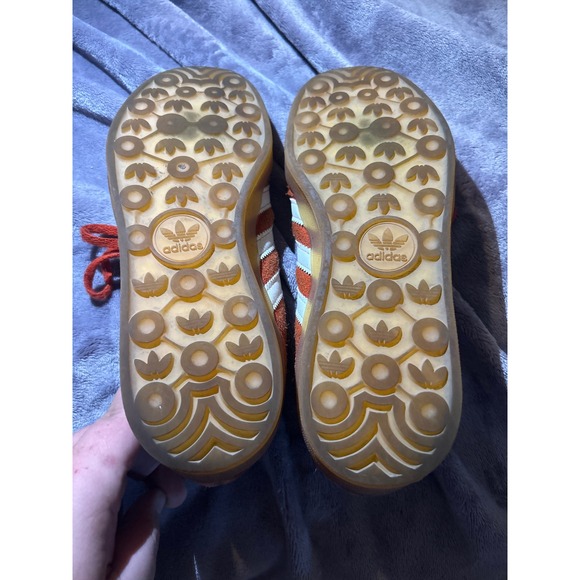 Adidas Gazelle Orange Suede Sneakers Gum Sole Size 9‎ Casual Shoes - Picture 4 of 7